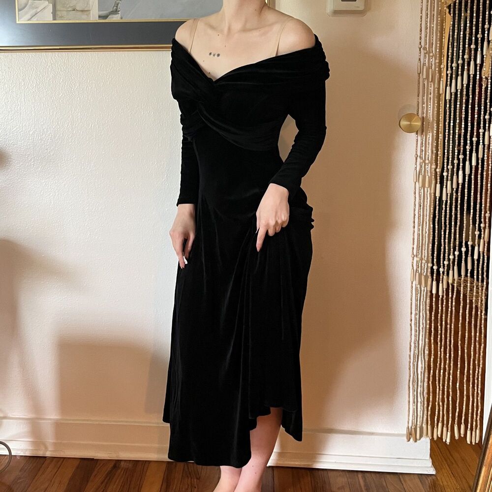 Vintage 90s Moda International Black Velvet Off the Shoulder Evening Gown
